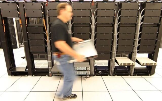 Tesco UK supermarket chain removes 40,000 servers from VMware infrastructure — mass…