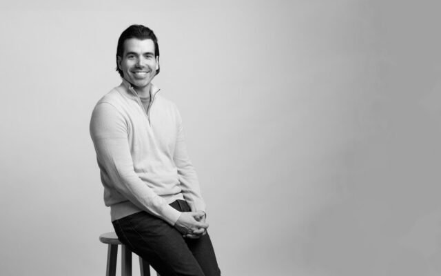 How Justin Ernest invested nearly $500M into hot startups without a traditional…