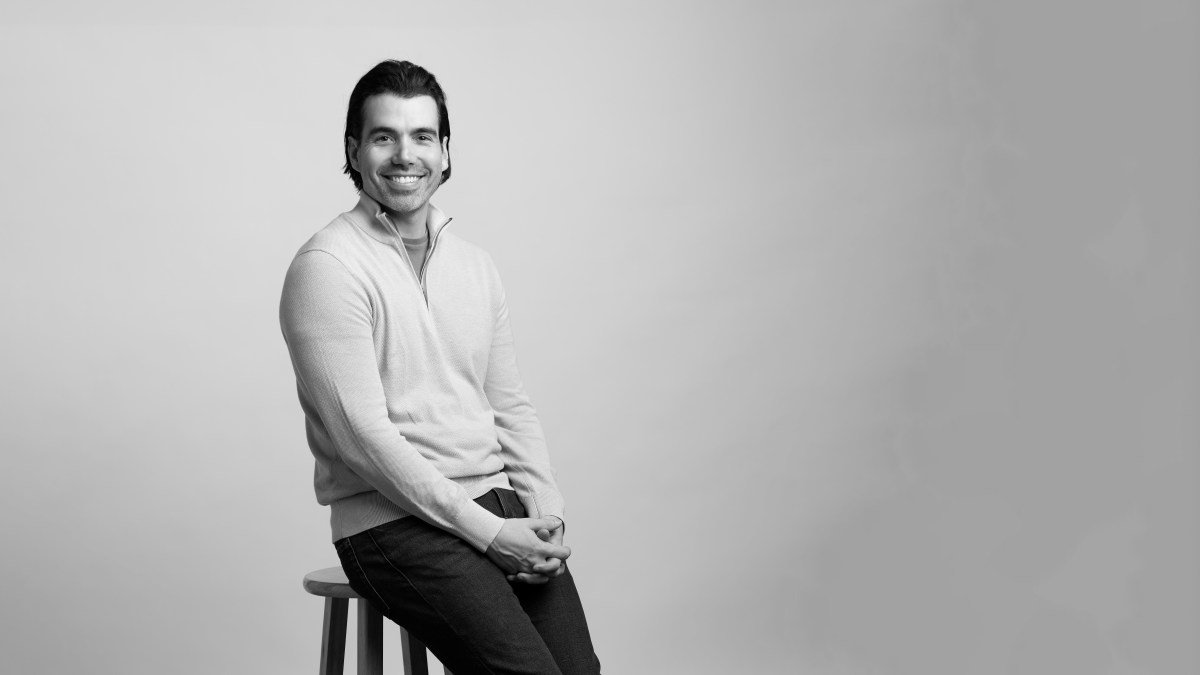 How Justin Ernest invested nearly $500M into hot startups without a traditional…