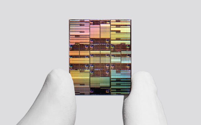 IBM claims world’s first sub-1 nanometer chip technology