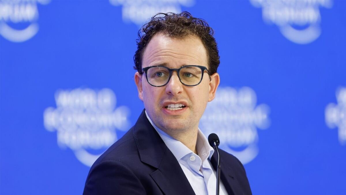 U.S. gov’t orders Anthropic to disable its newest AI models worldwide due…