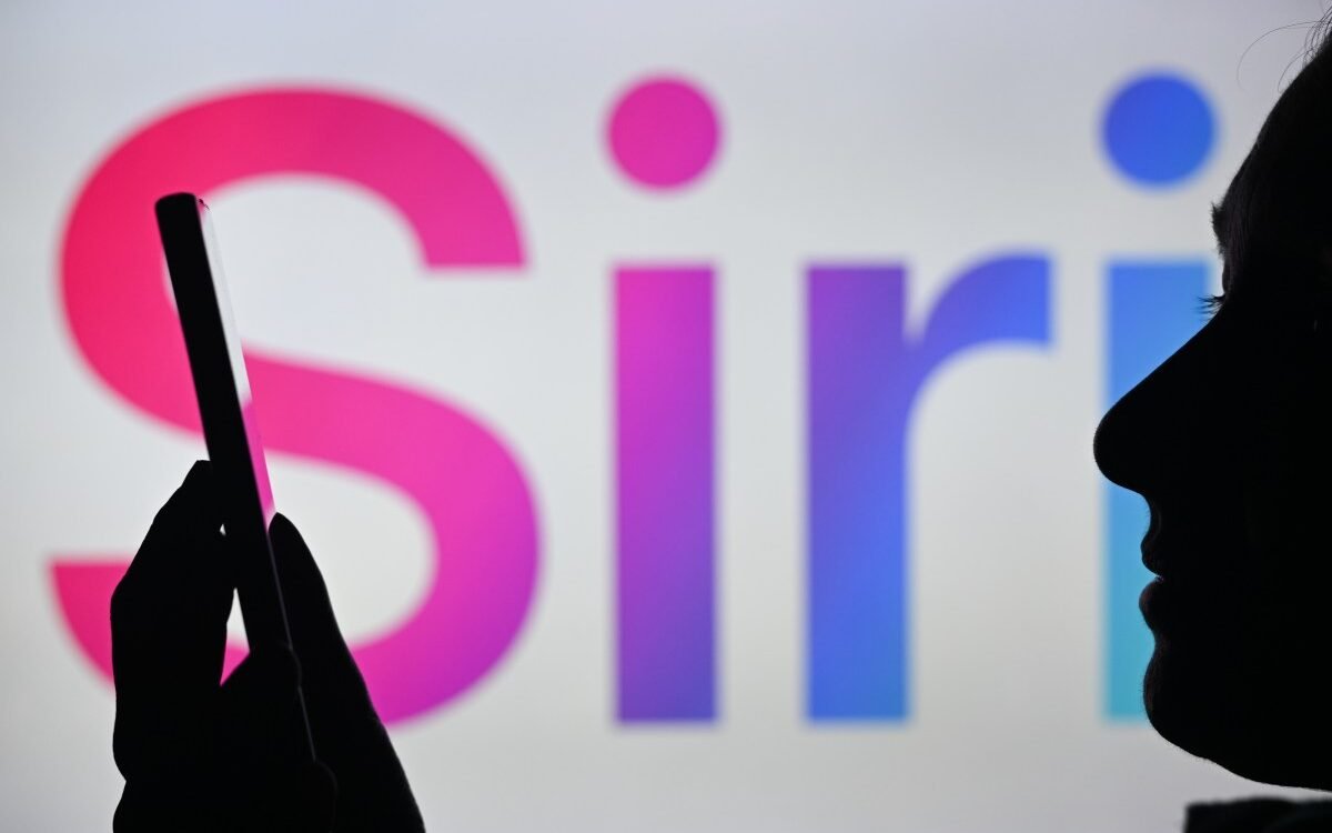 Apple Launches AI-Enhanced Siri Companion to Transform User Experience