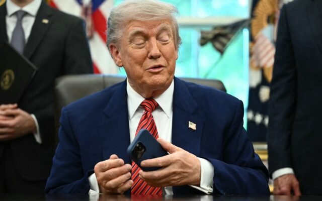 Trump Administration Considers Equity Stake in OpenAI Amid AI Discussions