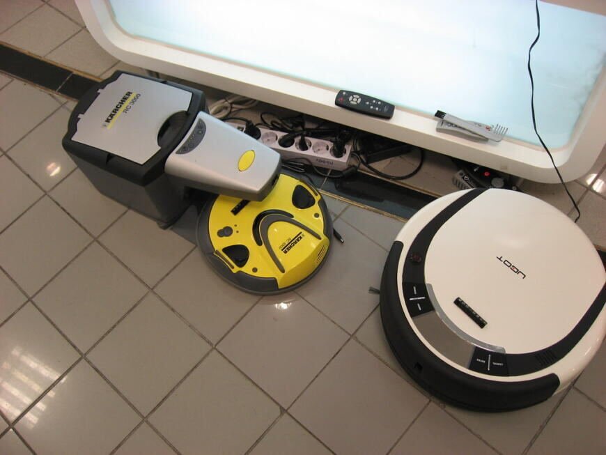 What the FCC ban on foreign-made robot vacuums means for your Roomba