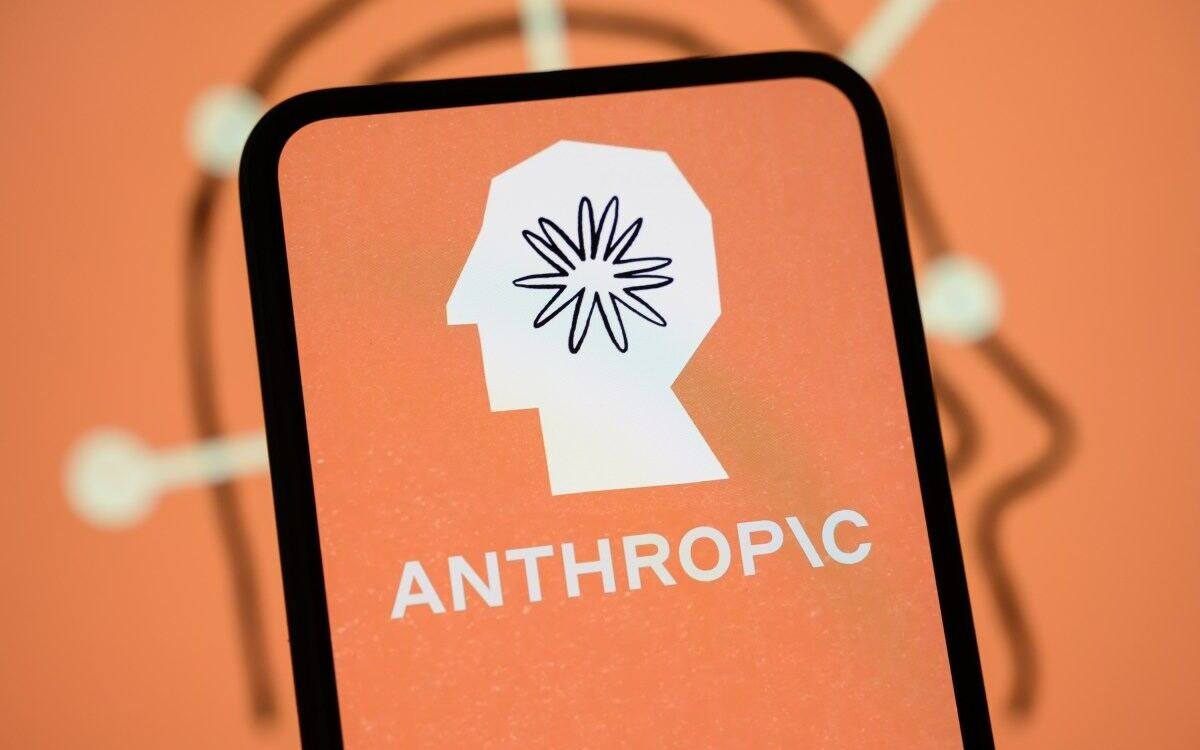 Anthropic is discussing a new custom chip with Samsung
