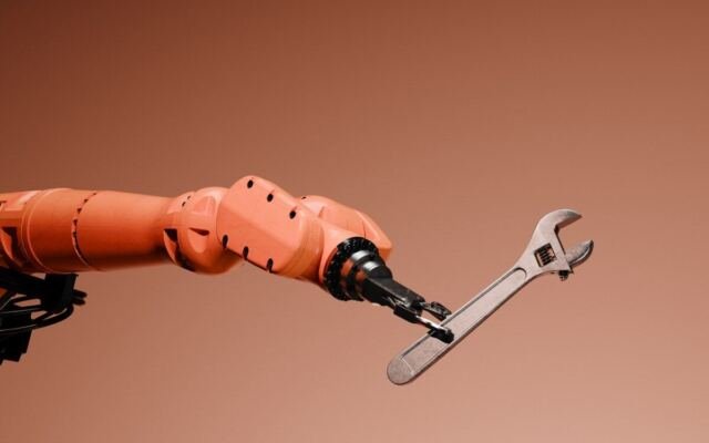 Naïve raises $28.5M to automate the grunt work of setting up and…