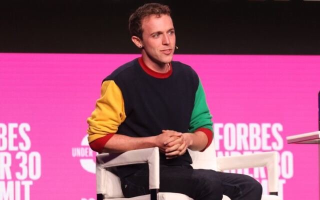 Ryan Breslow is raising up to $27M in pay-to-play bridge funding to…