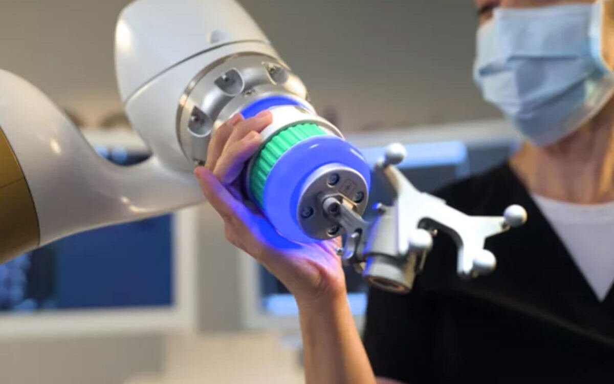 Enovis to acquire surgical tech provider eCential Robotics for $180M