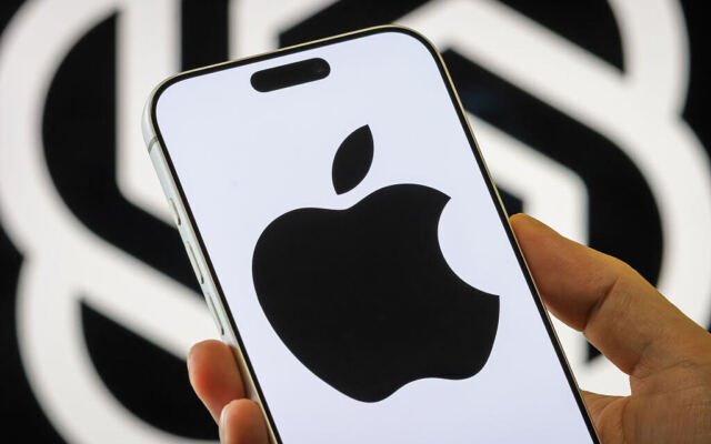 Musk drops Apple from antitrust suit but keeps gunning for OpenAI