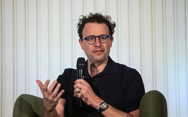 Anthropic’s founders seek voting control ahead of IPO