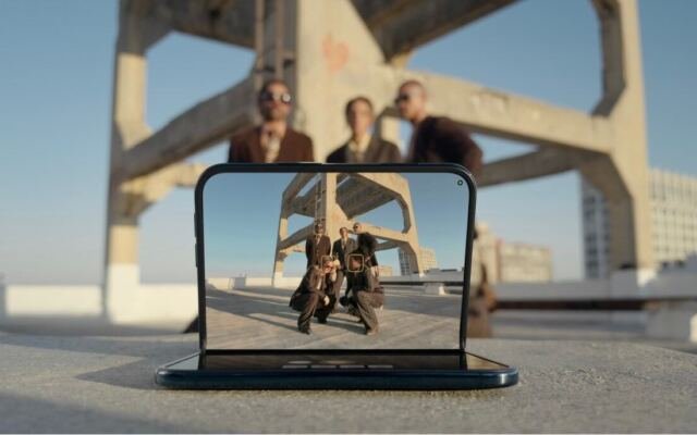 The hinge for Apple’s new foldable phone was built with AI