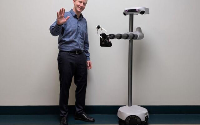 A Day in the Life of a Roboticist: Charlie Kemp